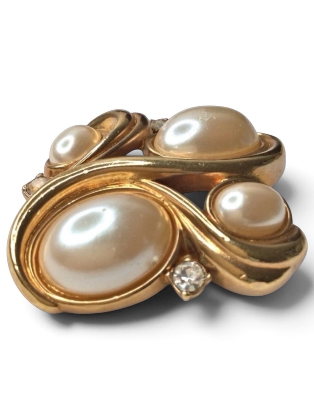 Vintage MONET Gold‑Tone Faux Pearl & Rhinestone Brooch - Picture 8 of 12